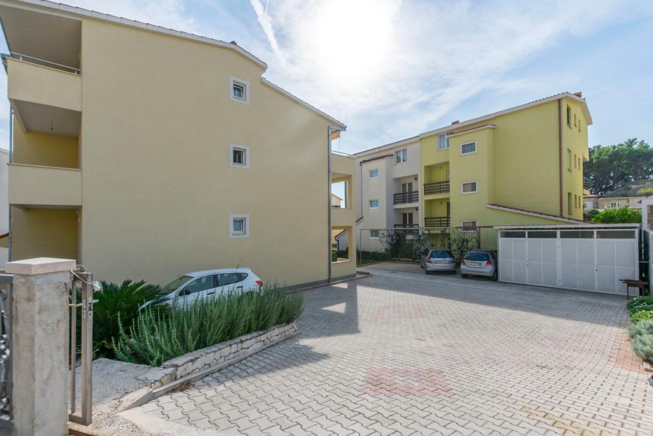 Apartments Srecko Duće Eksteriør billede
