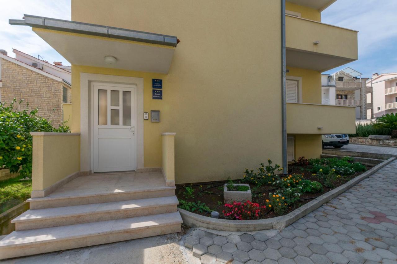 Apartments Srecko Duće Eksteriør billede